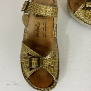 Finn Comfort Tan/Yellow Embossed Comfort Adjustable Sandals Size 36